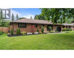 25 SENECA Crescent - 4