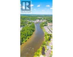 73 GRAND RIVER Street S - 36