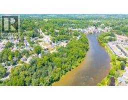 73 GRAND RIVER Street S - 38