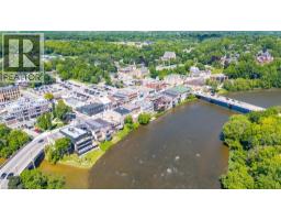 73 GRAND RIVER Street S - 39