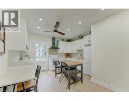 17 AMELIA Street - 11