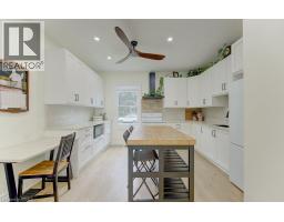 17 AMELIA Street - 12