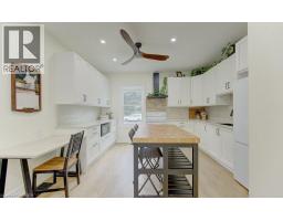 17 AMELIA Street - 13
