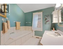 422 POWERLINE Road UnitNo. 10 - 21