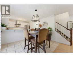 10 LISMER S Place - 11