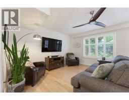 10 LISMER S Place - 8