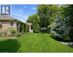 37 MC INTOSH Court - 32
