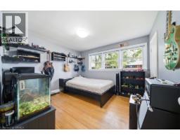 37 BURKE Avenue - 27