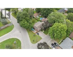 37 BURKE Avenue - 4