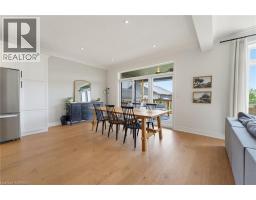 192 GIBBONS Street - 10