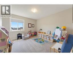 192 GIBBONS Street - 16