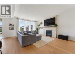 192 GIBBONS Street - 5
