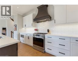 192 GIBBONS Street - 8