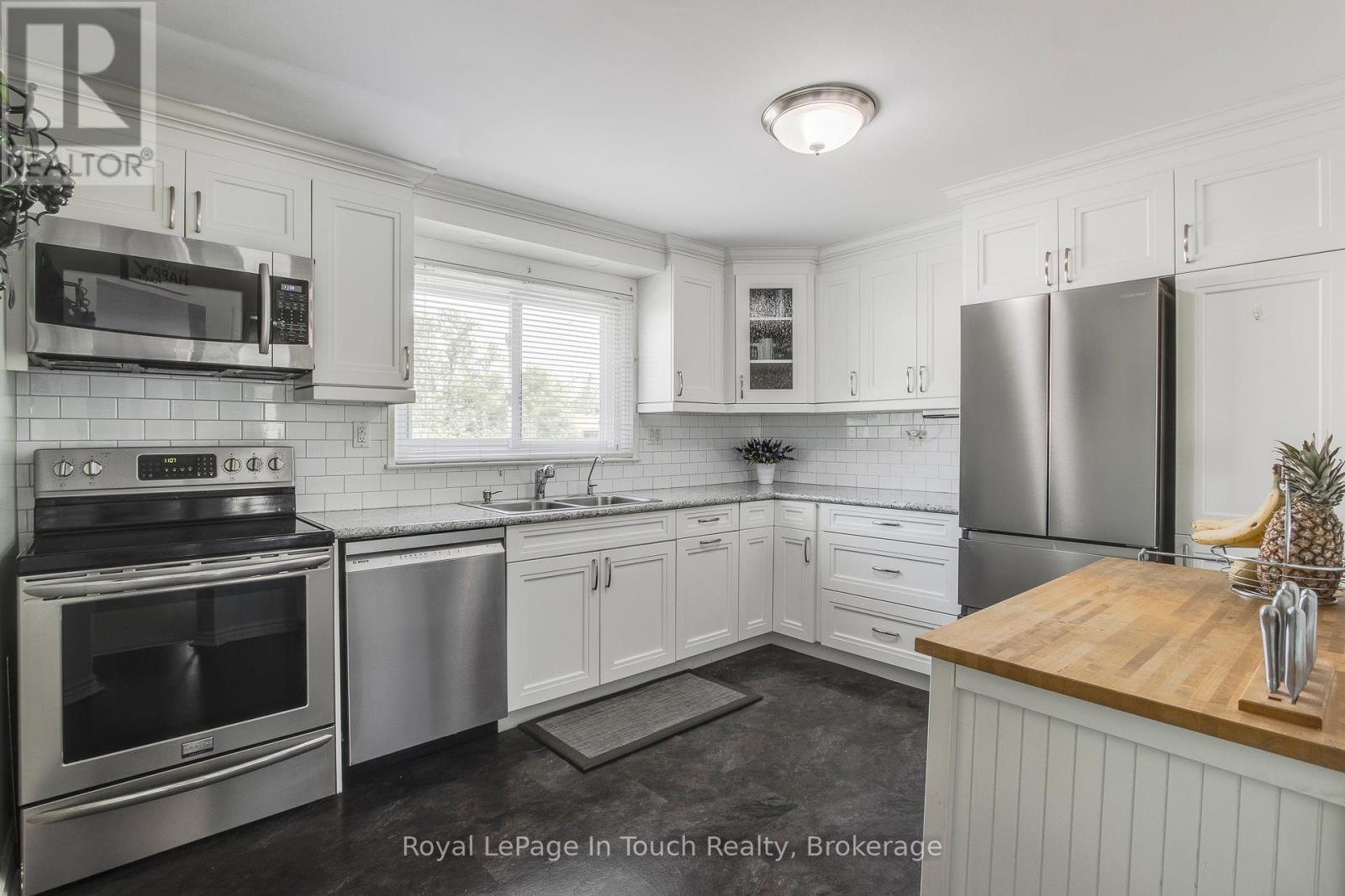 4 - 233 INNISFIL STREET, Barrie (Allandale Centre)