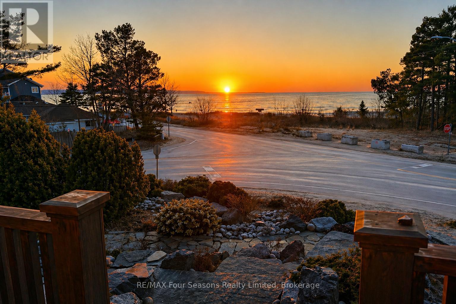 805 EASTDALE DRIVE, Wasaga Beach