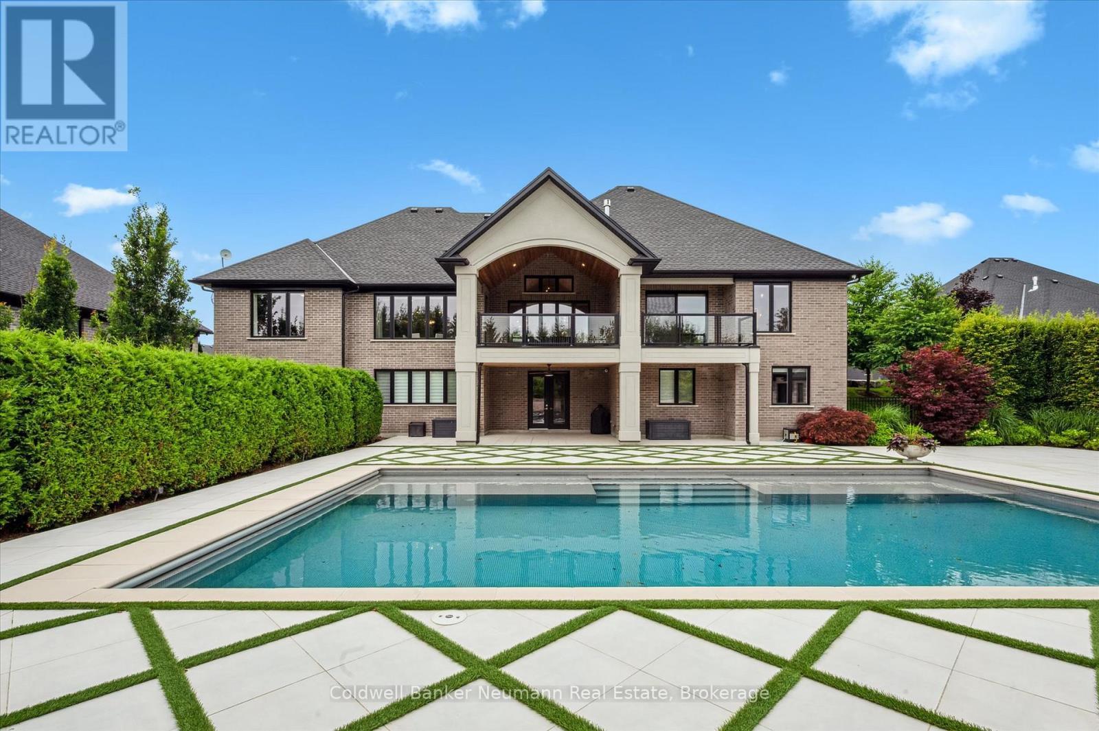 14 INVERHILL ROAD, Centre Wellington