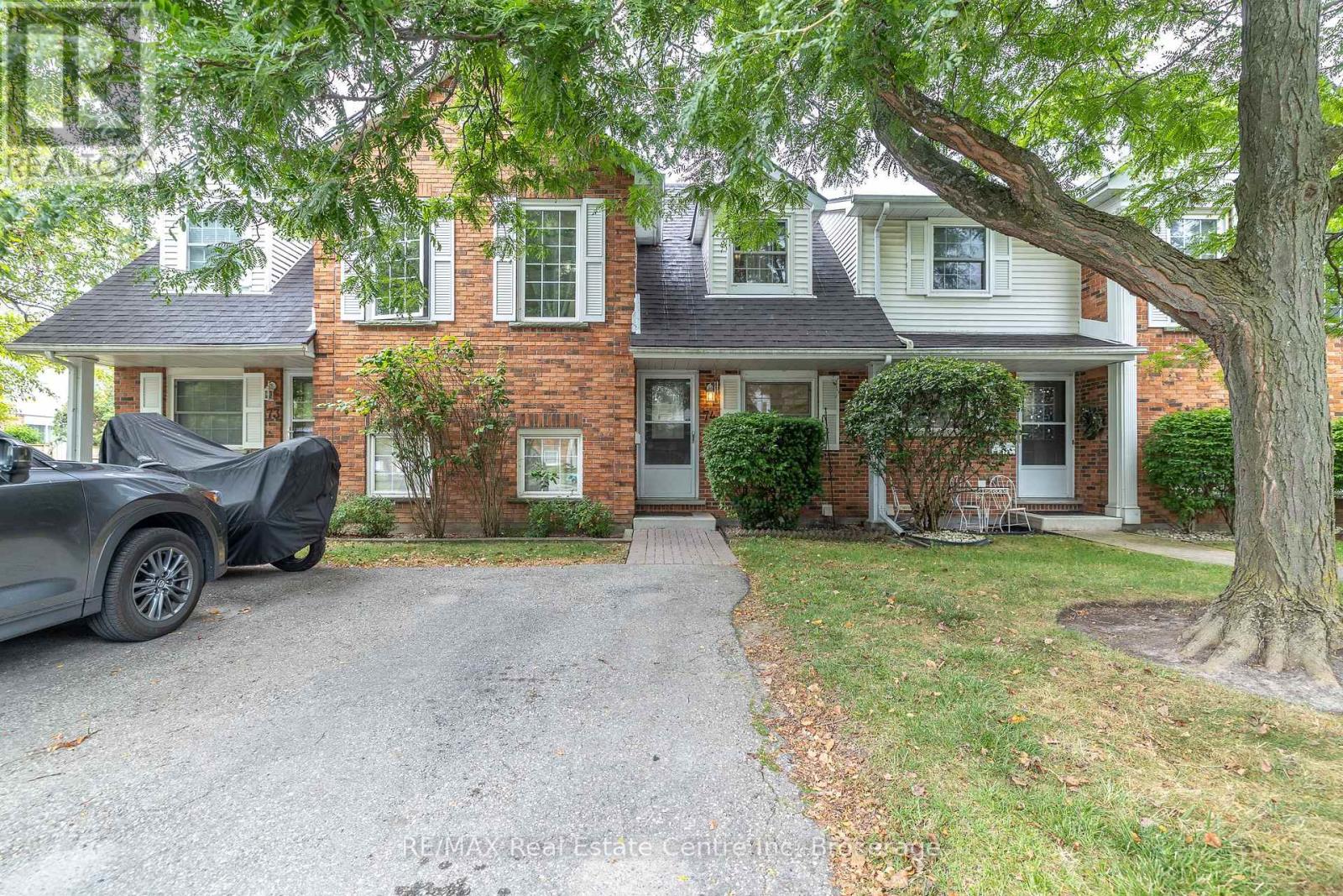 74 - 129 VICTORIA ROAD N, Guelph (Grange Road)