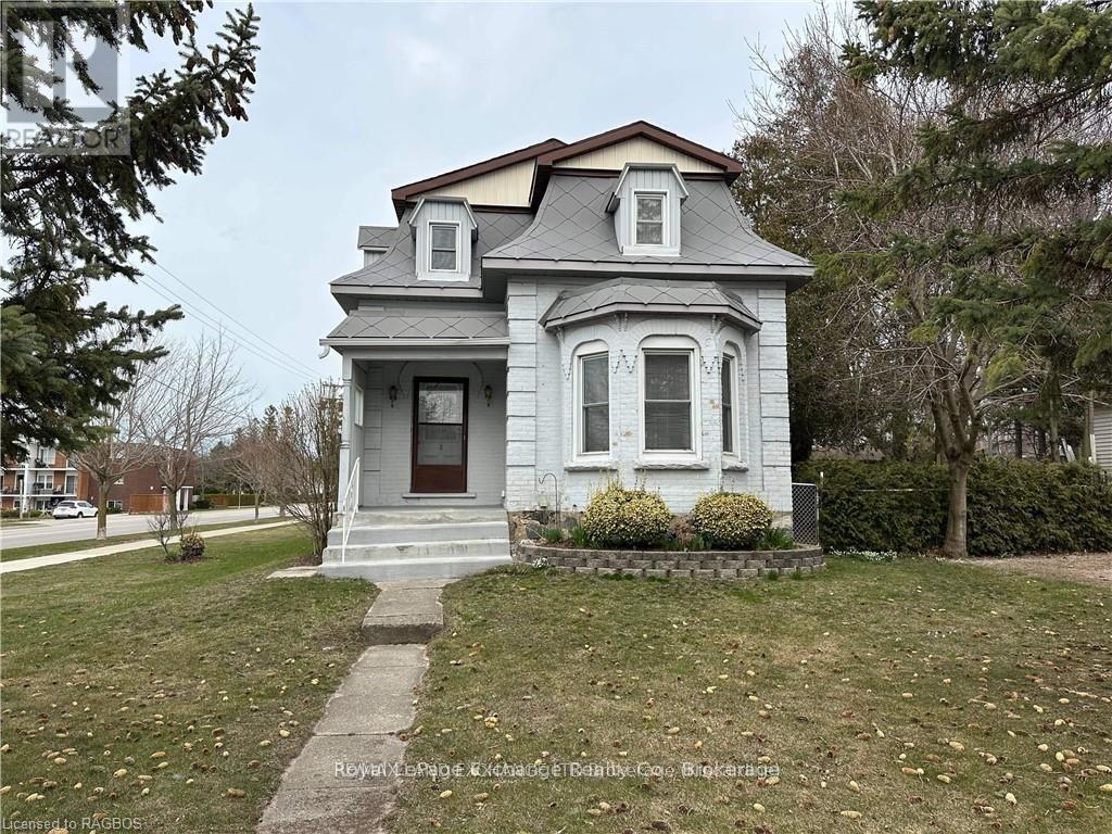 247 BROADWAY STREET, Kincardine