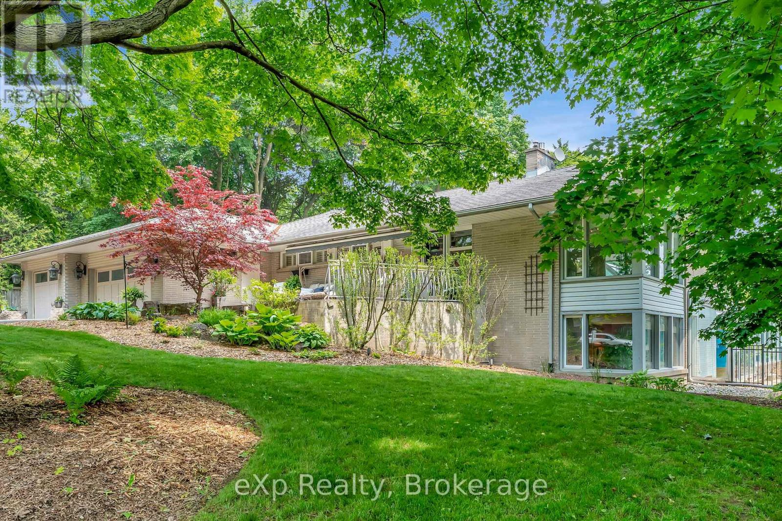 5 ORCHARD CRESCENT, Guelph (General Hospital)