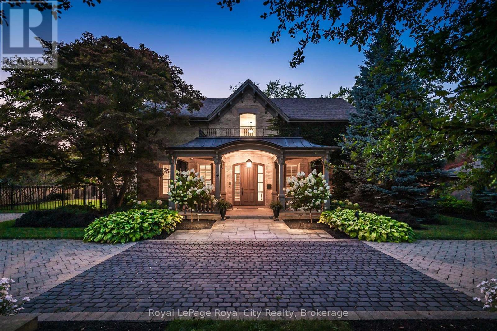 66 GRANGE STREET, Guelph (St. George s)