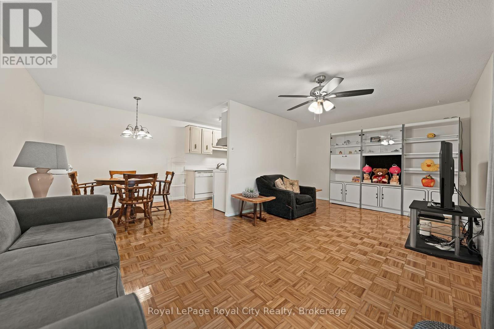 102 - 234 WILLOW ROAD, Guelph (Junction/Onward Willow)