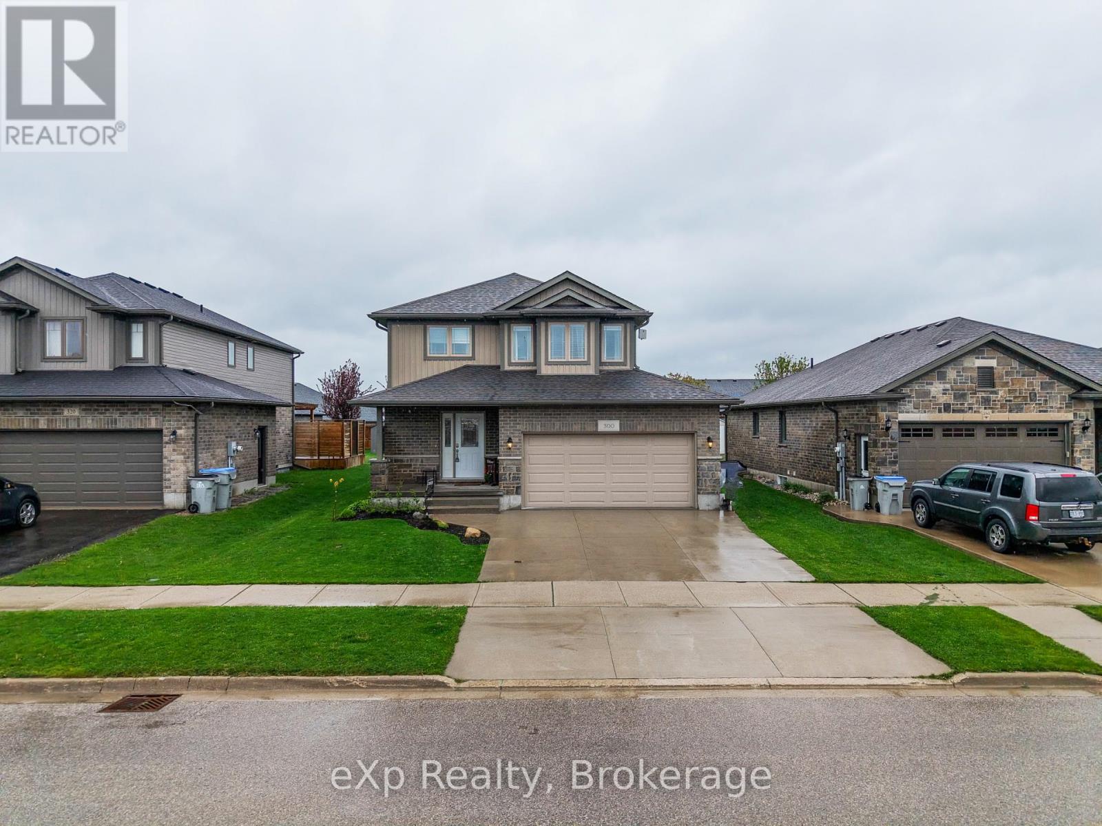 300 HUTTON STREET E, North Perth (Listowel)