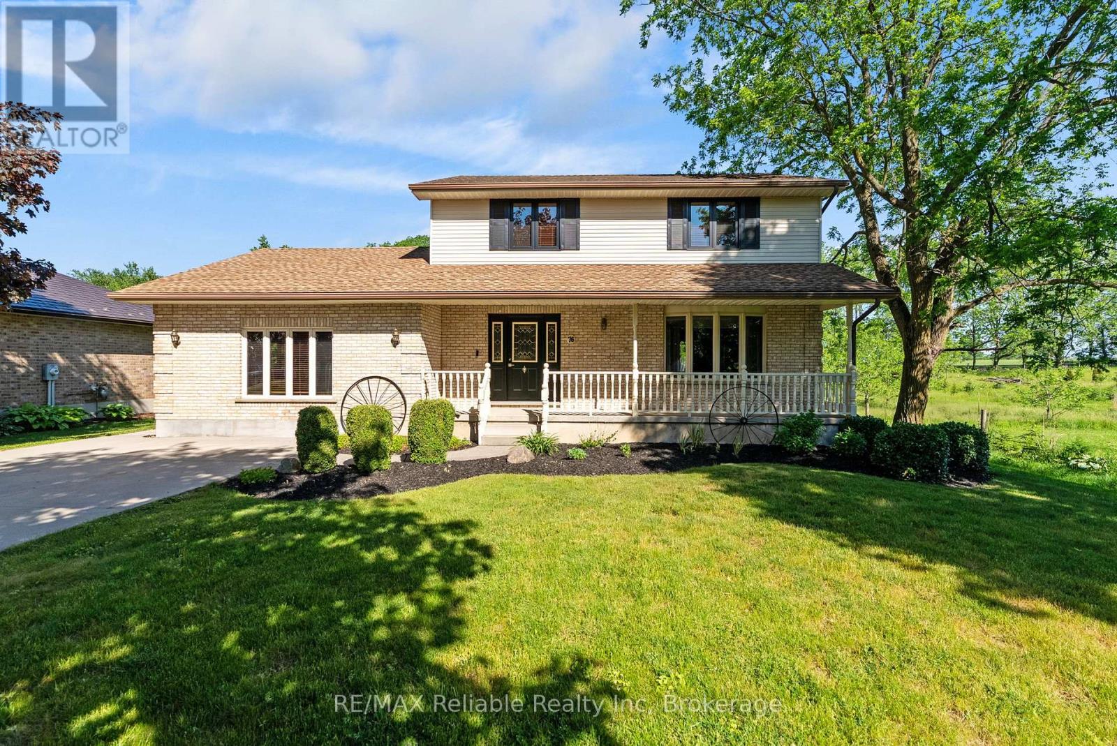 76 WILLIAM STREET, Huron East (Egmondville)