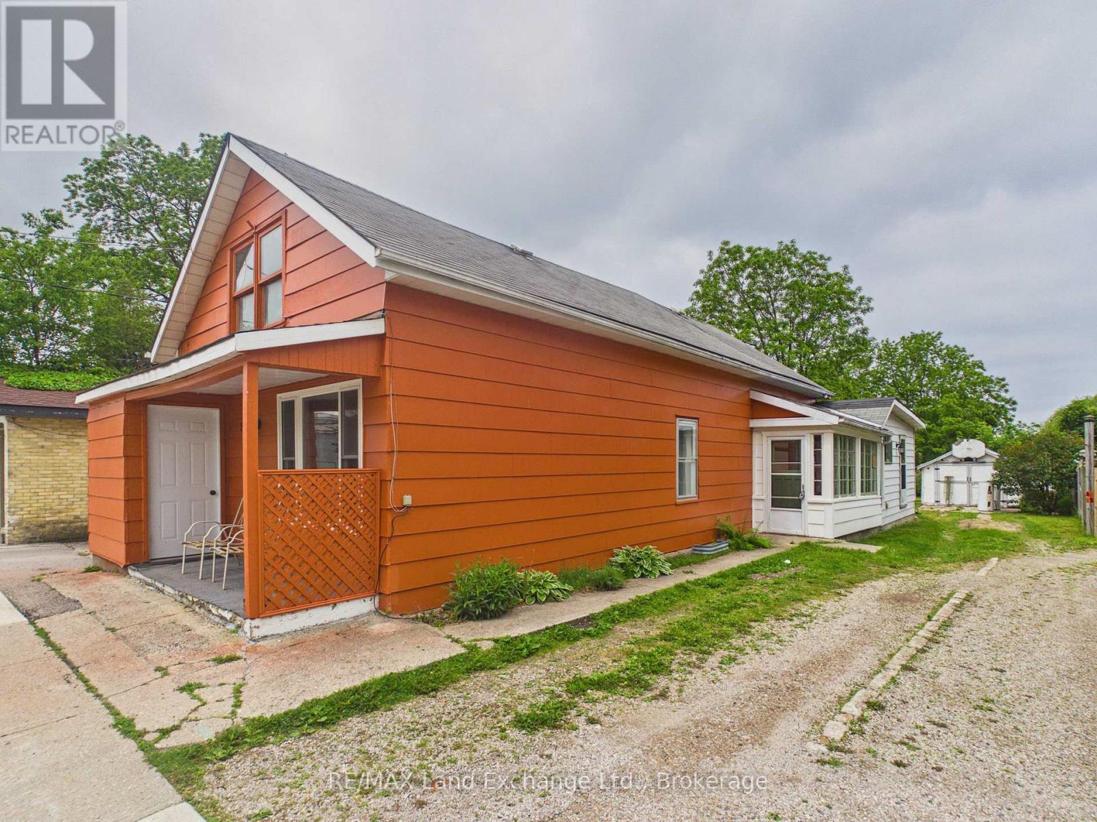 538 QUEEN STREET, Kincardine