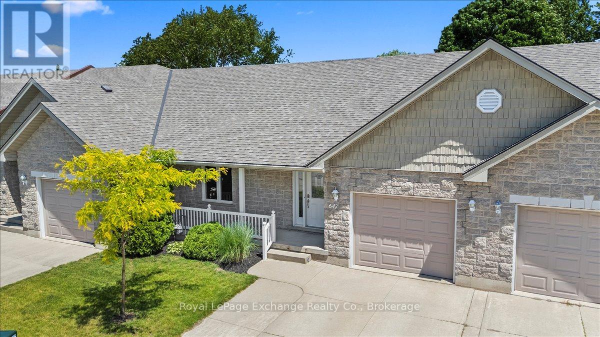 647 PIPERS COURT, Kincardine