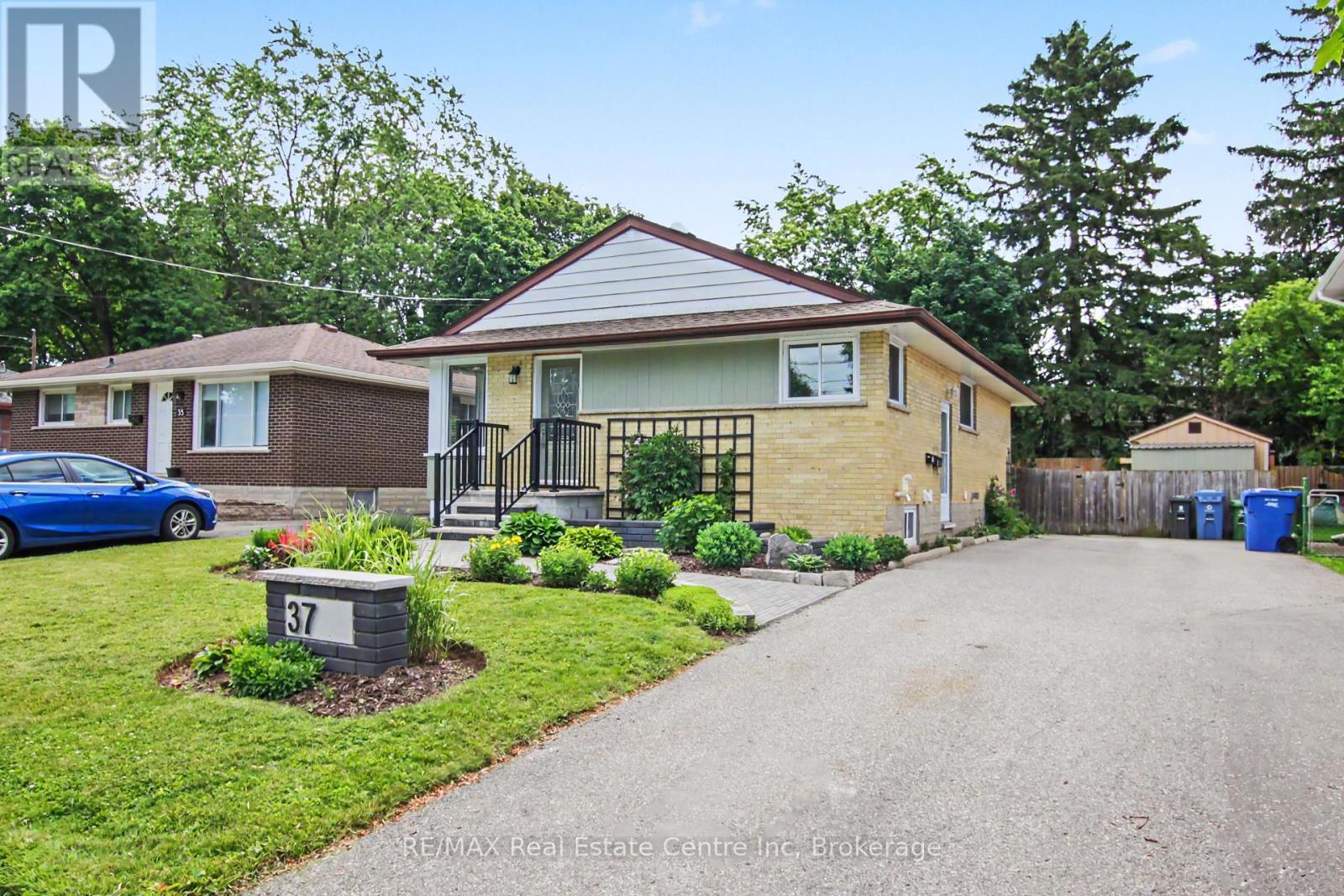 37 OTTAWA CRESCENT, Guelph (St. George s)