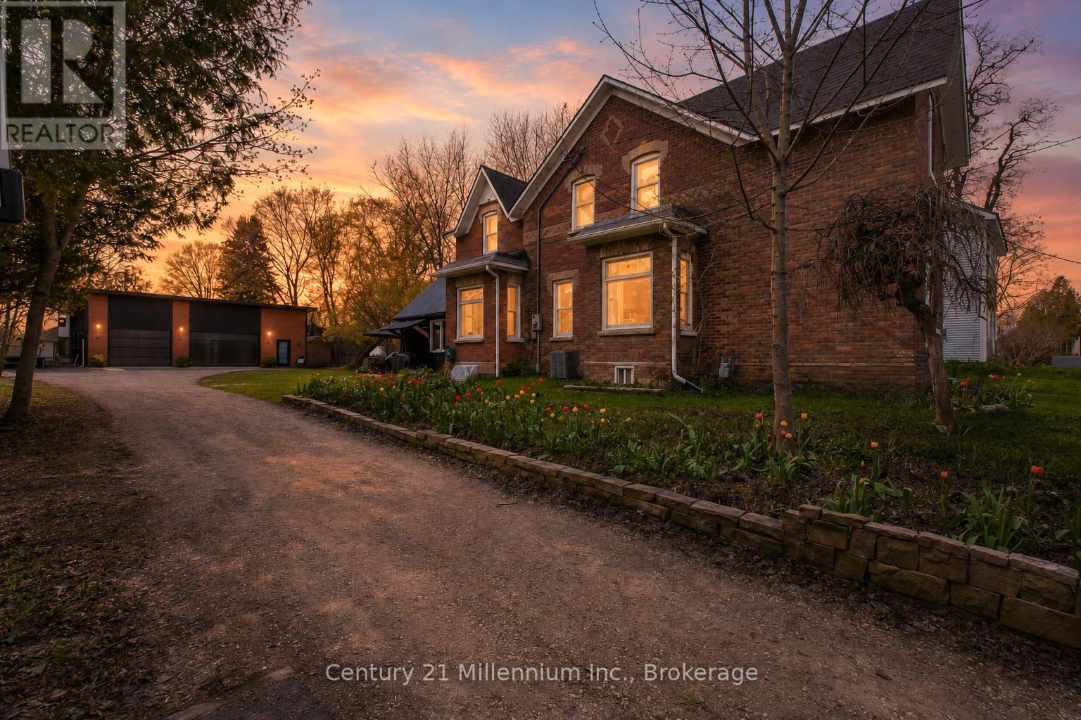 16 PETER STREET, Grey Highlands