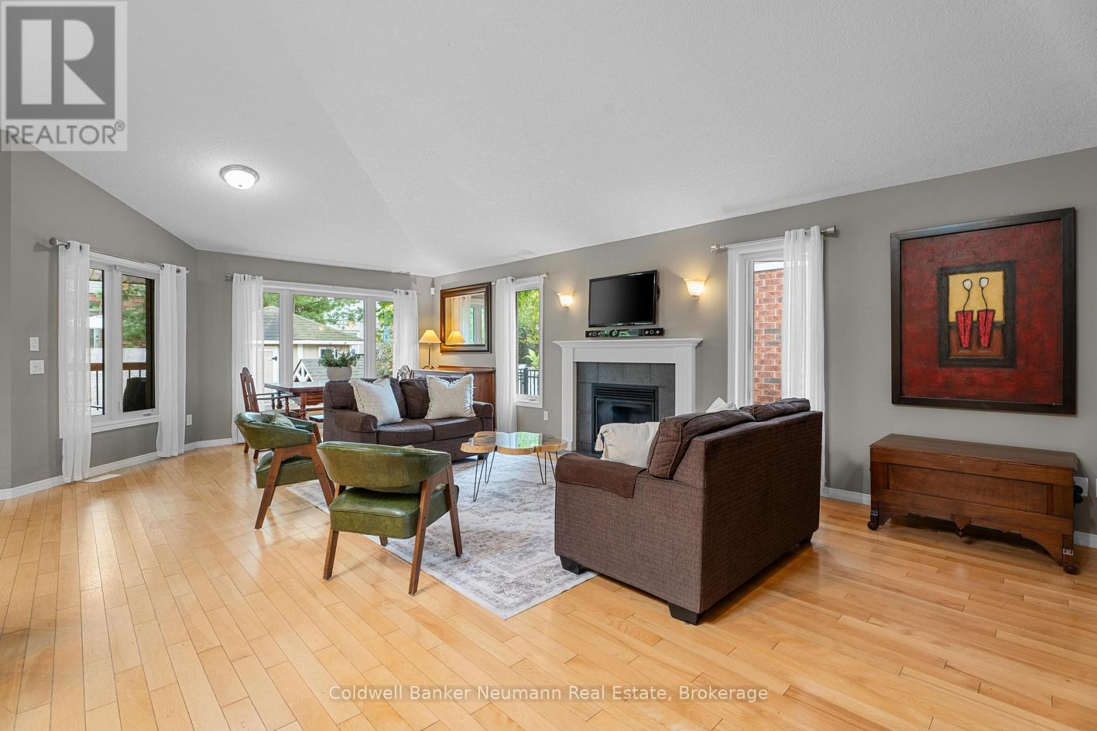 27 MILLER STREET, Guelph (Pineridge/Westminster Woods)