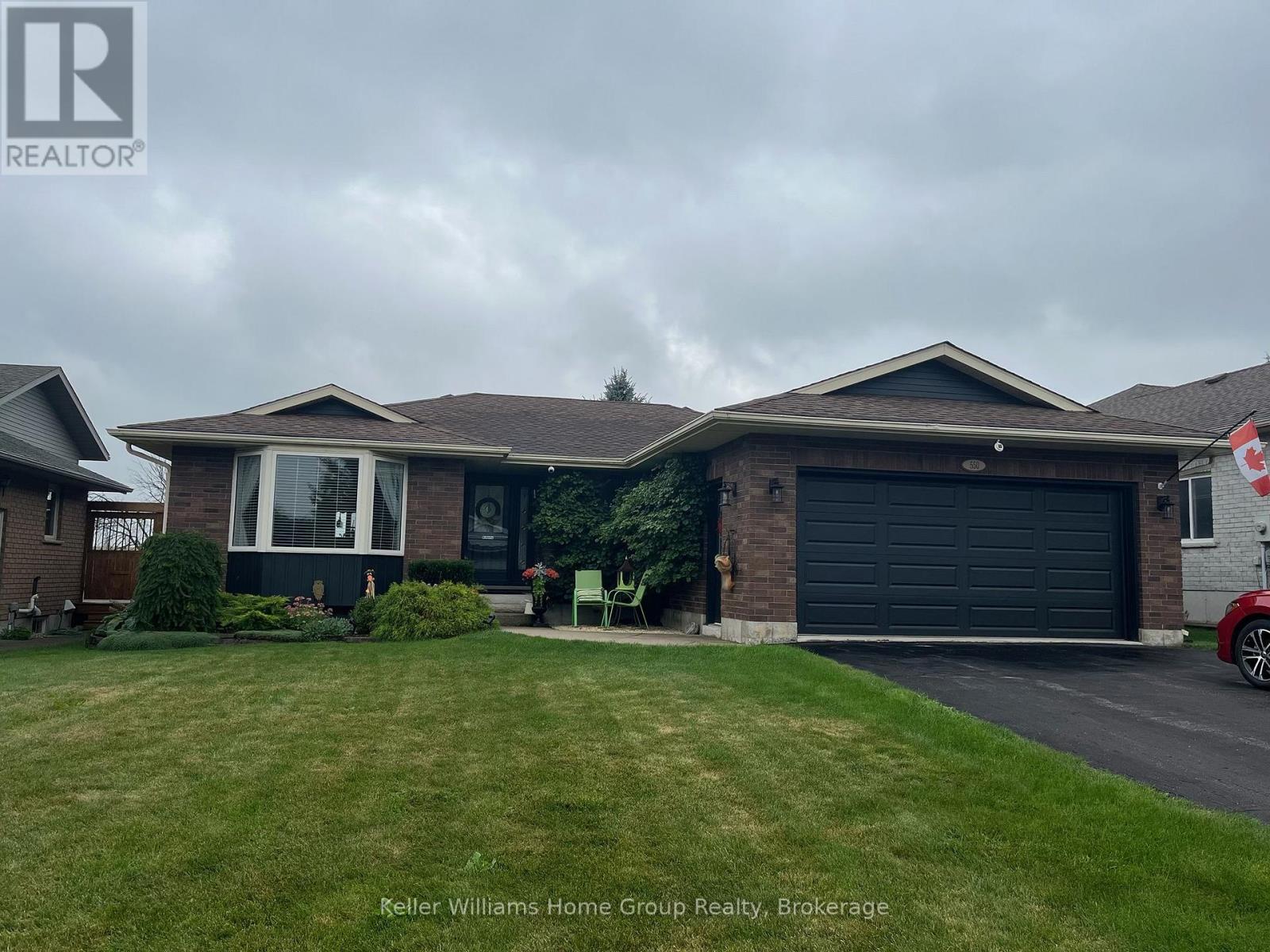 550 MAPLE AVENUE N, North Perth (Listowel)