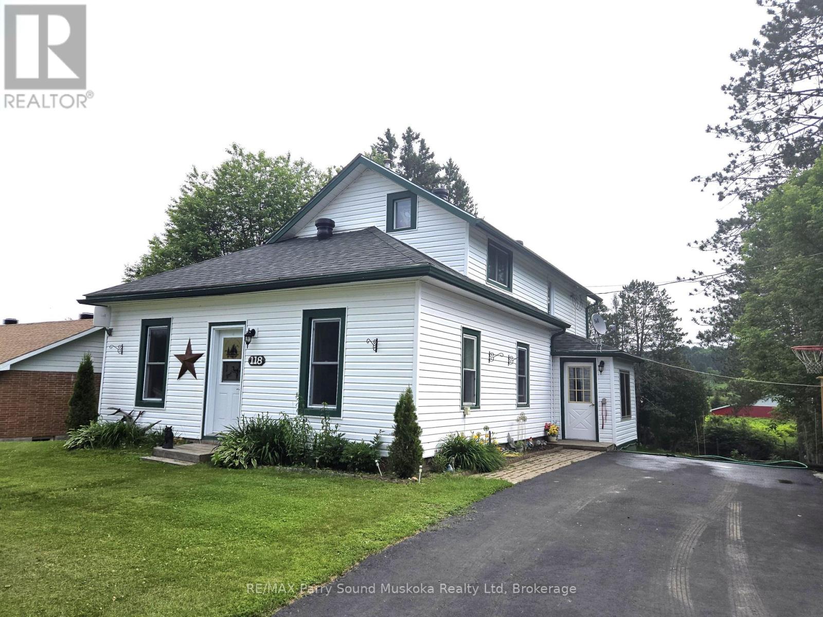 118 DIMSDALE STREET, Burk s Falls