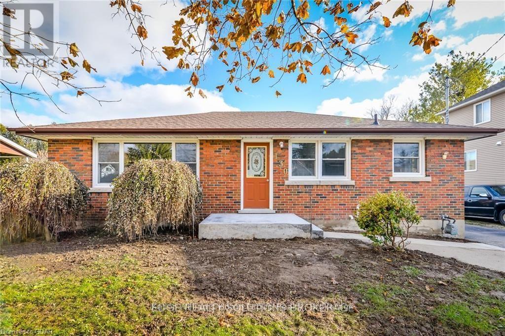 130 FORFAR STREET E, Centre Wellington (Fergus)
