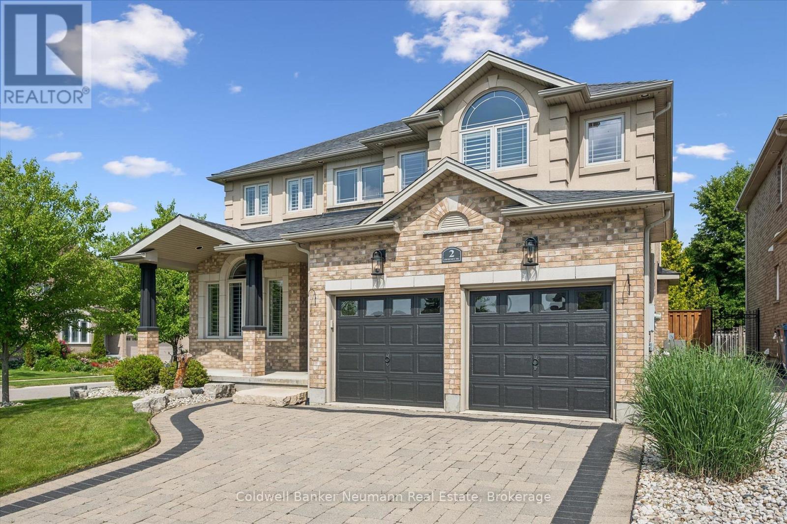 2 SWEENEY DRIVE, Guelph (Kortright East)