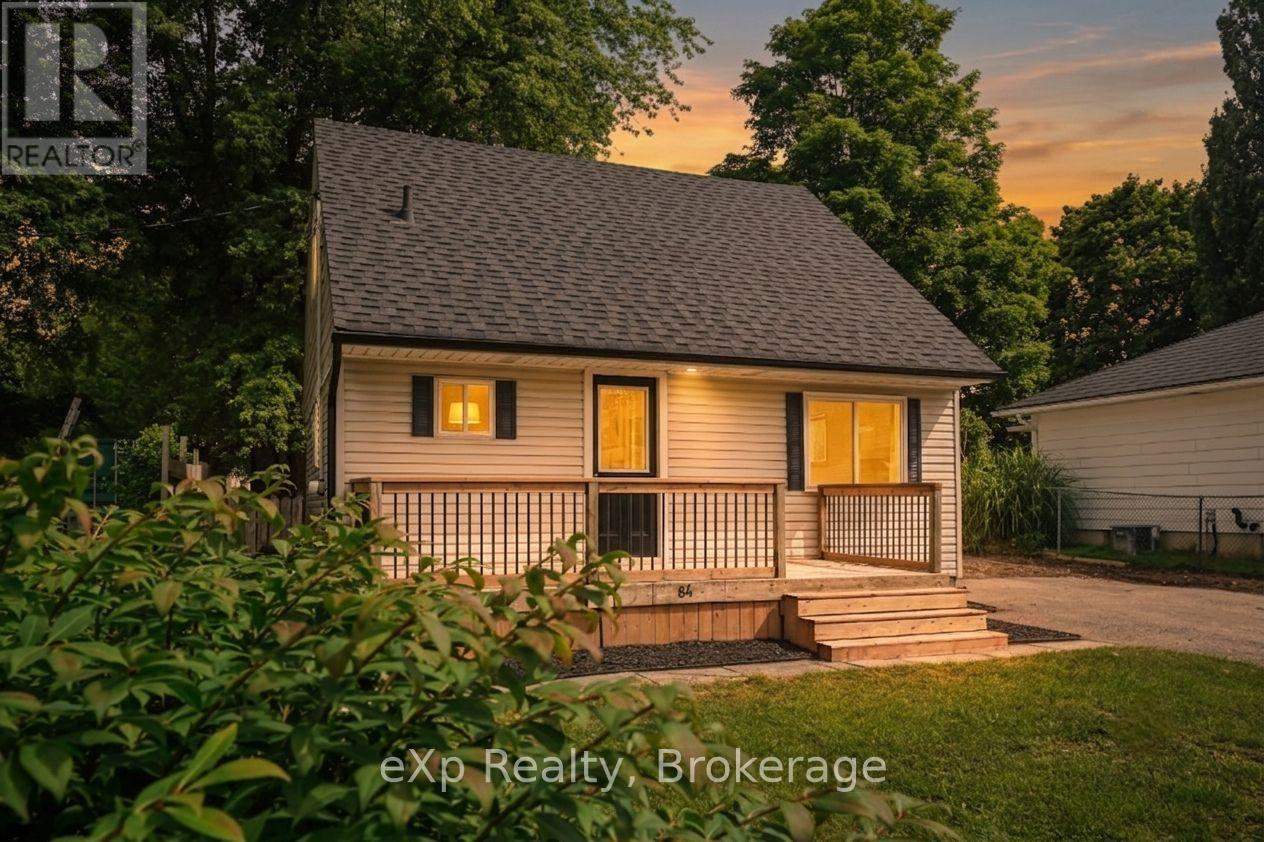 84 VICTORIA BOULEVARD, Huron East (Vanastra)