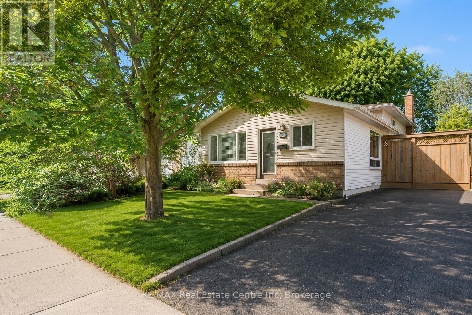 369 WEST ACRES DRIVE, Guelph (Willow West/Sugarbush/West Acres)