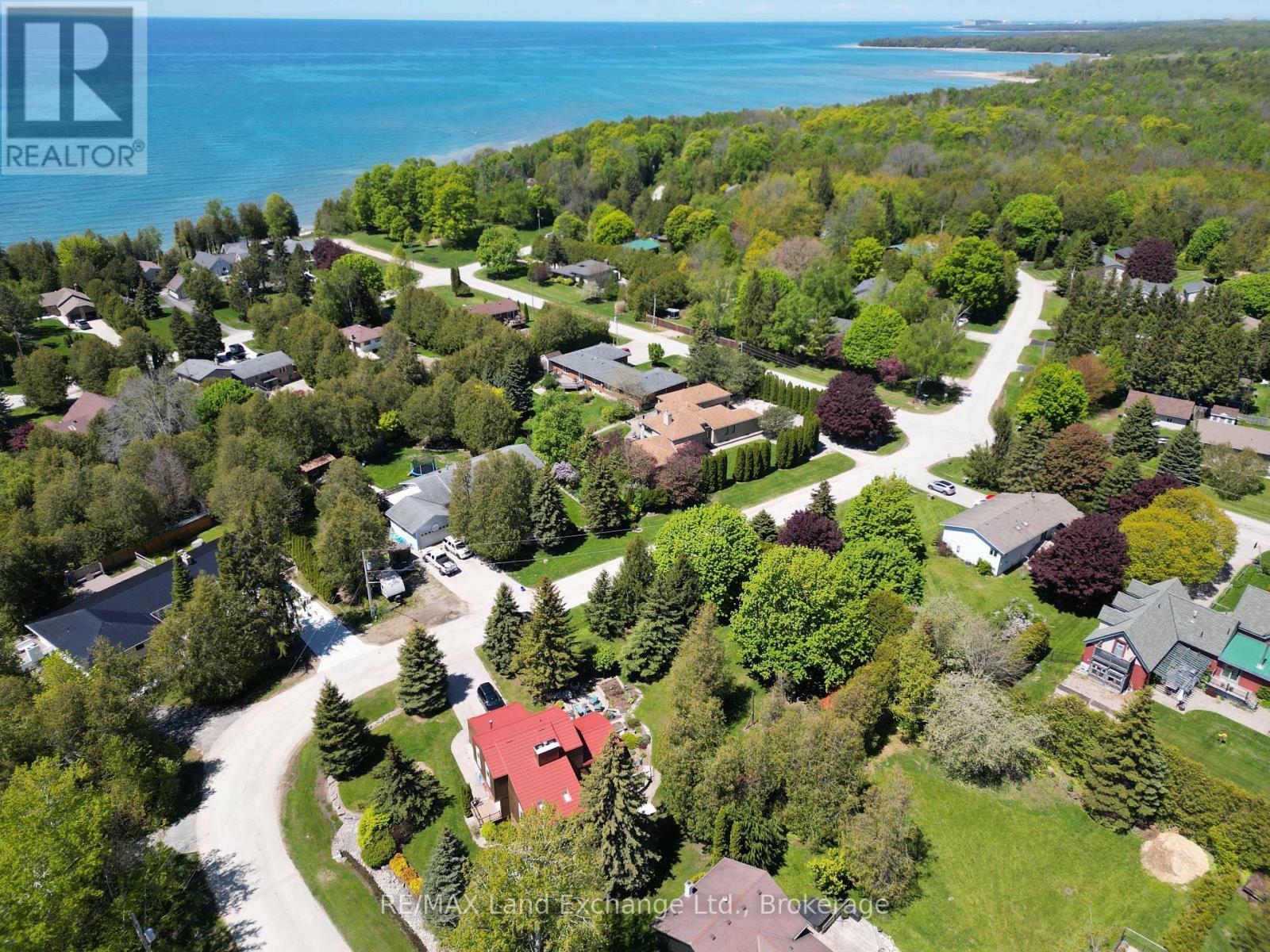 40 EASTWOOD CRESCENT, Kincardine