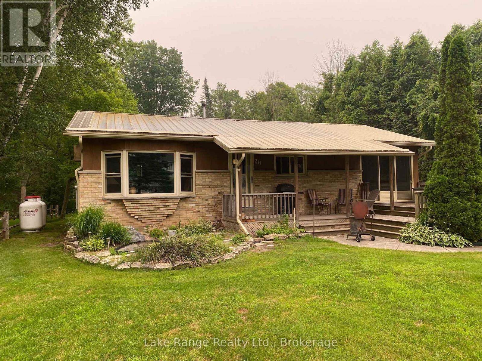 311 MAPLE STREET, Huron-Kinloss