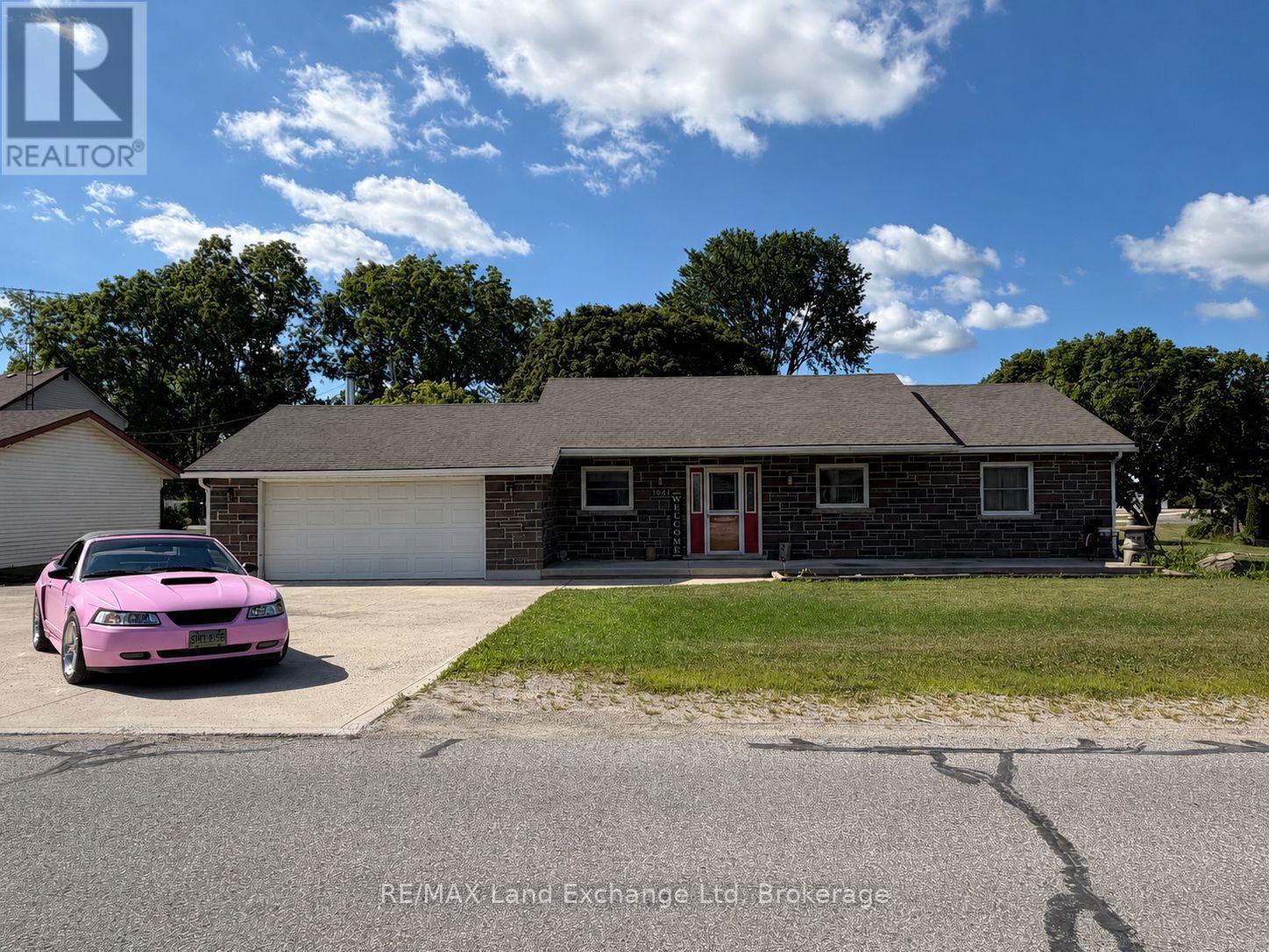 1041 MAIN STREET, Howick