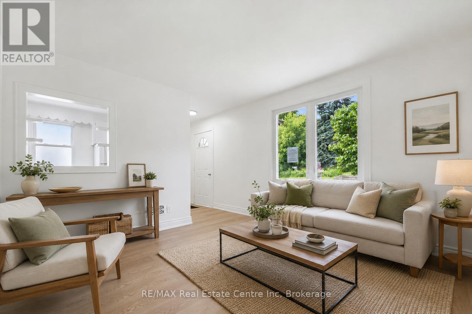 65 STEVENSON STREET N, Guelph (St. George s)