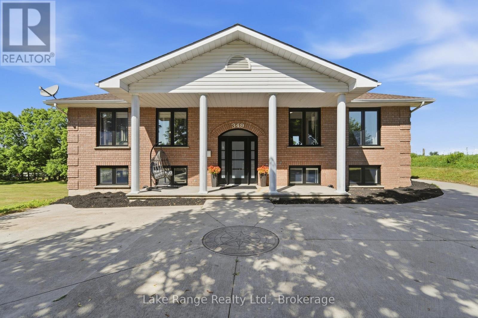349 SOUTH DELHI STREET, Huron-Kinloss (Lucknow)