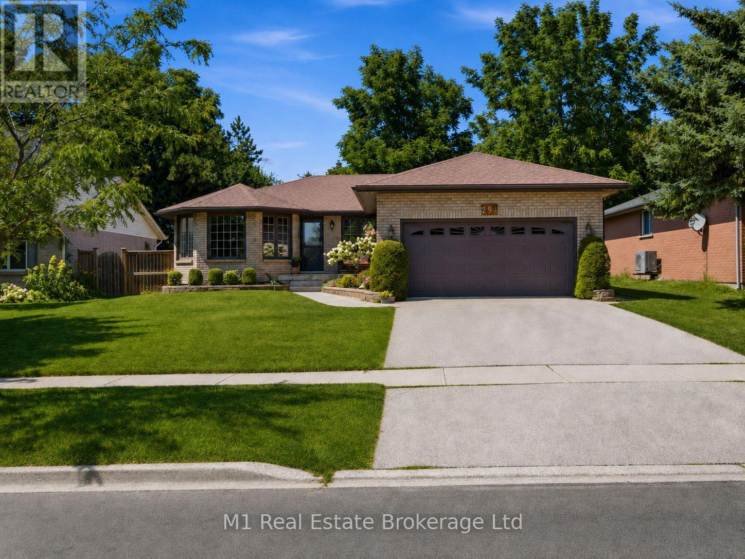 294 COLBORNE STREET, Centre Wellington (Elora/Salem)