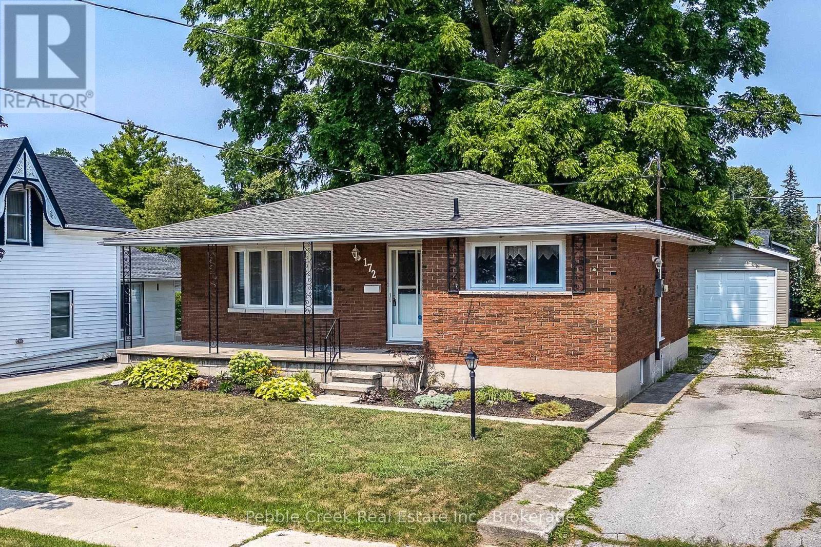 172 ELGIN AVENUE W, Goderich (Goderich (Town))