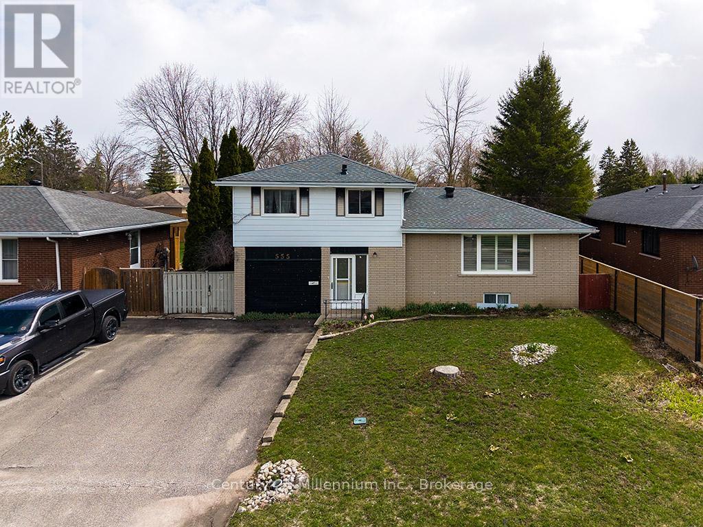 555 SPRUCE STREET, Collingwood