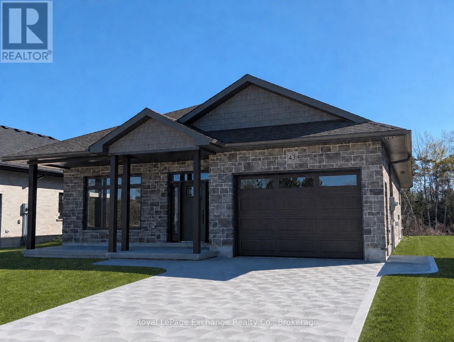 43 MERCEDES CRESCENT, Kincardine