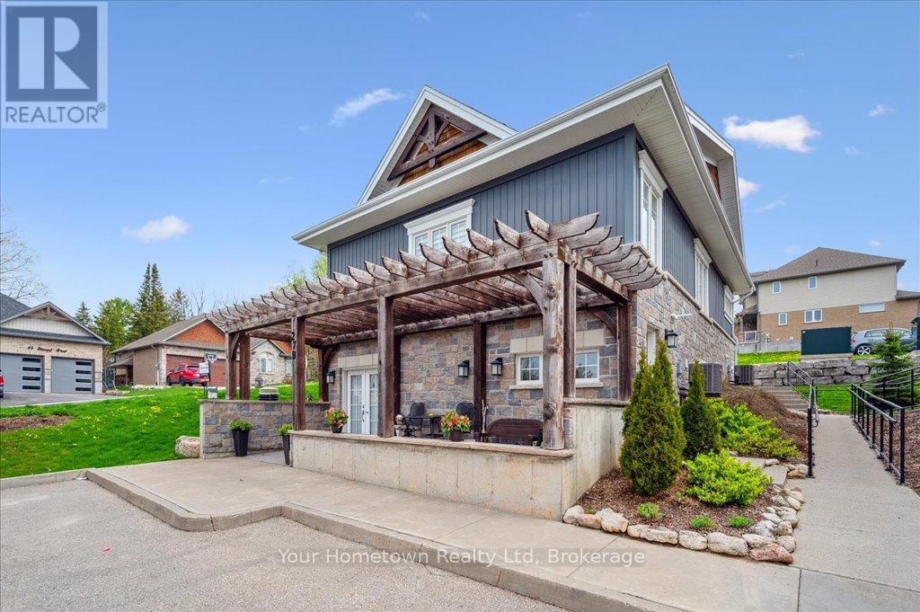 27B - 27 STUMPF STREET, Centre Wellington (Elora/Salem)