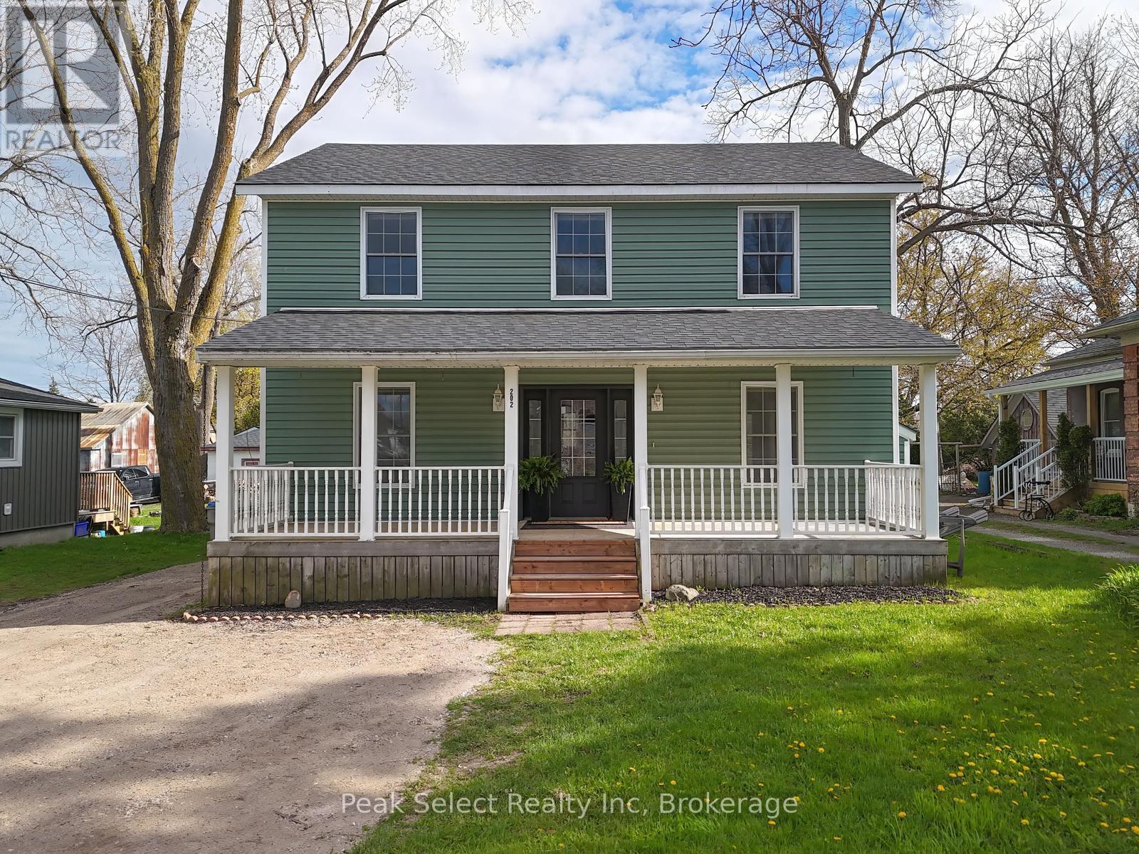 202 QUEEN STREET W, St. Marys