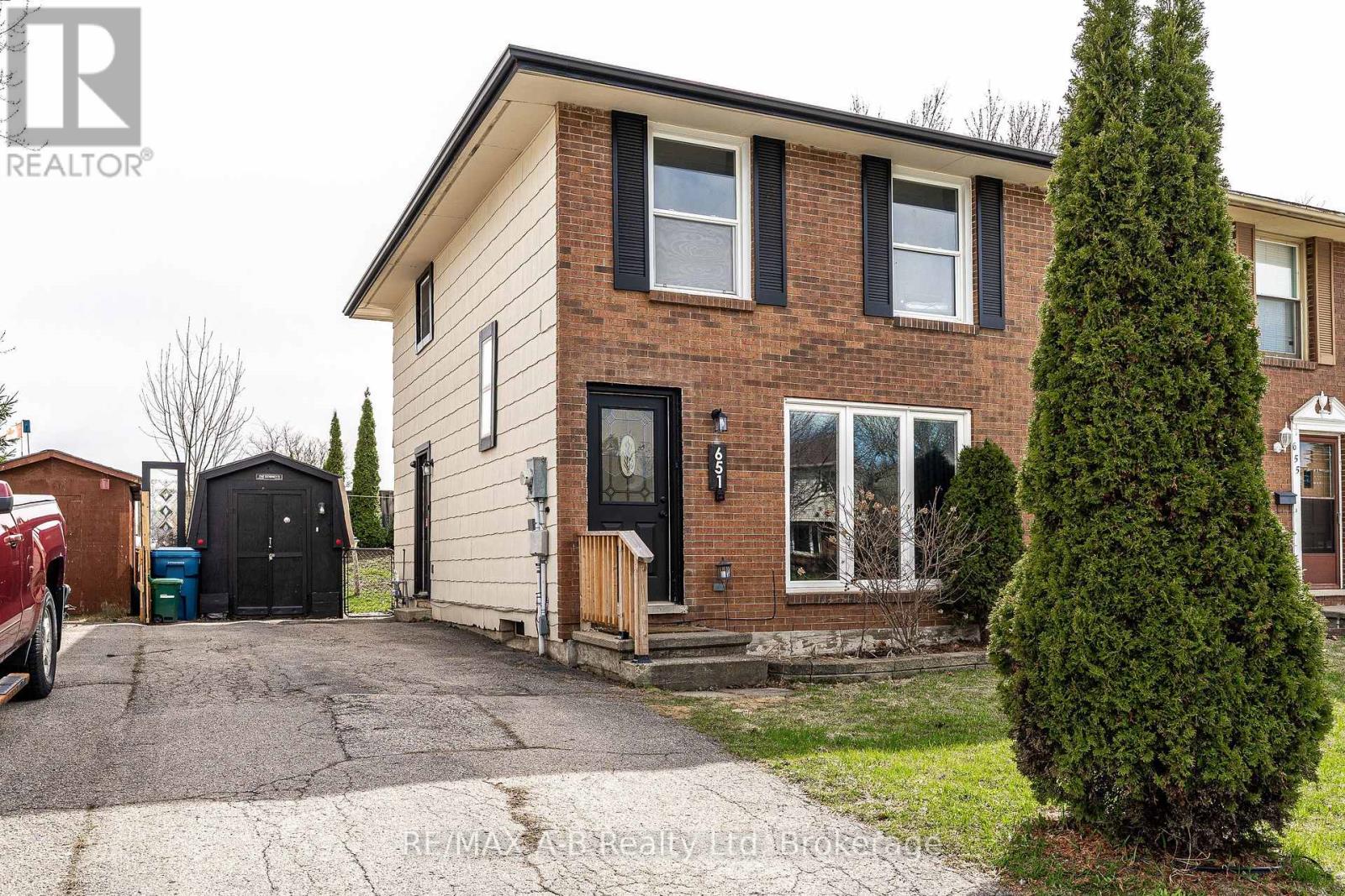 651 DEVON STREET, Stratford